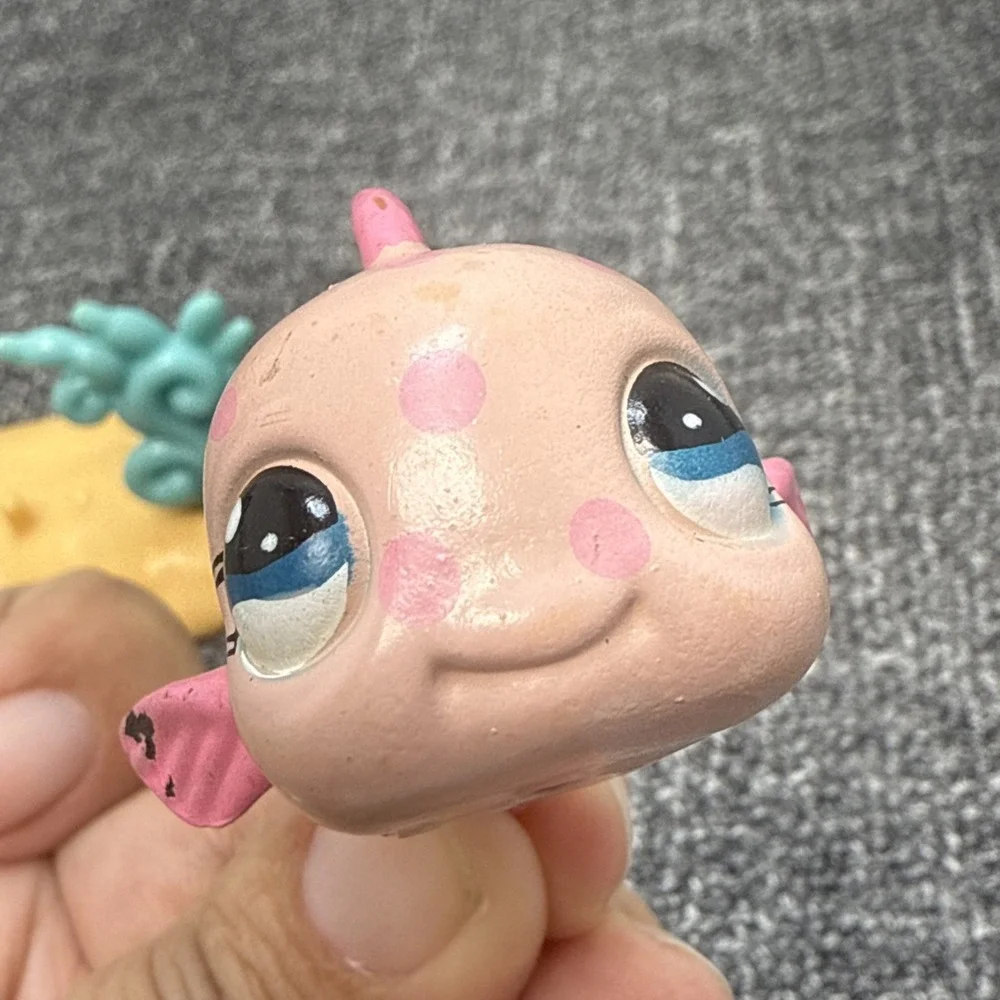 Littlest Pet Shop LPS #1346 Octopus #1139 Pink Polka Dot Fish‎ With Ocean Stand